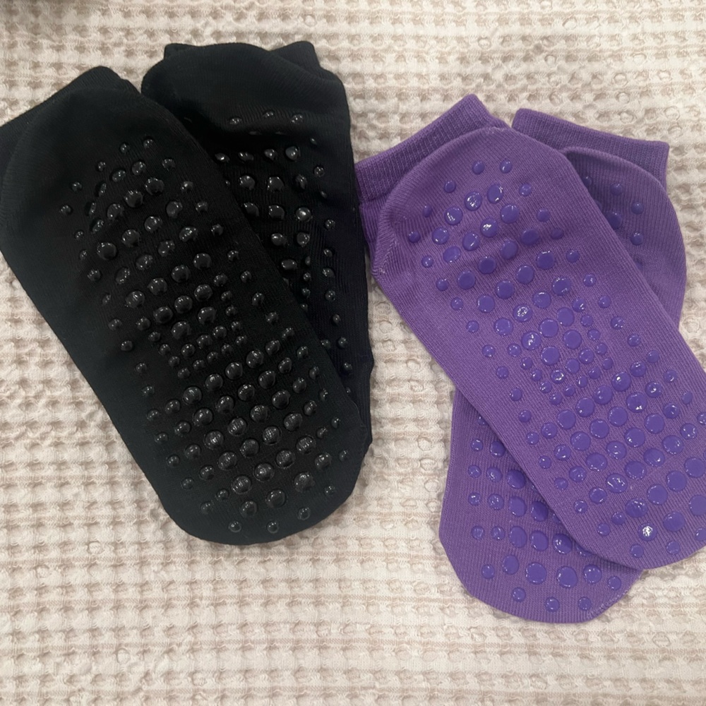 NWOT-Pilates socks - Picture 2 of 2